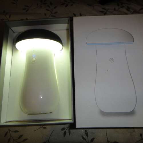 8000mAh蘑菇燈移動電源 便攜充電器