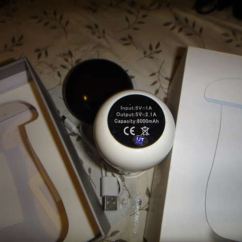 8000mAh蘑菇燈移動電源 便攜充電器