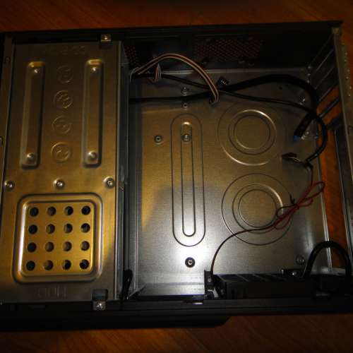 GTR 小機箱，可裝MATX主版