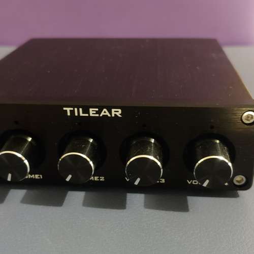 Audio 1入4出 金屬外壳