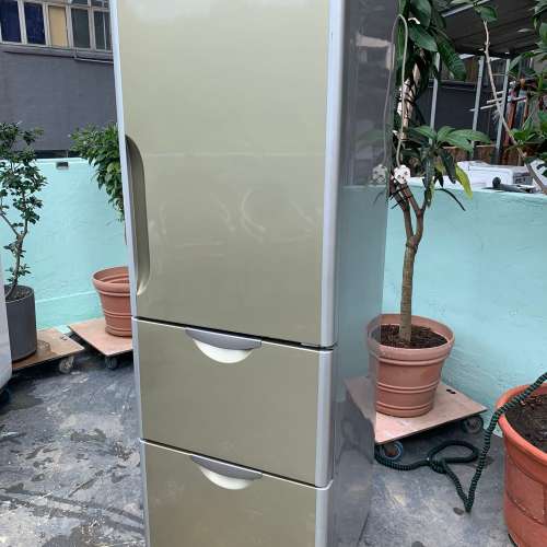 日立 可自動製冰 香檳金 R-S37 九成新以上180CM高