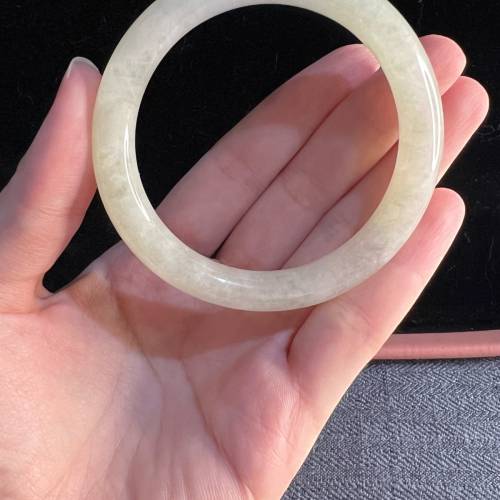 翡翠手鐲A玉 冰糖雪梨圓條54.8圈（附証書）聖誕禮物、新年禮物、生日禮物🎁