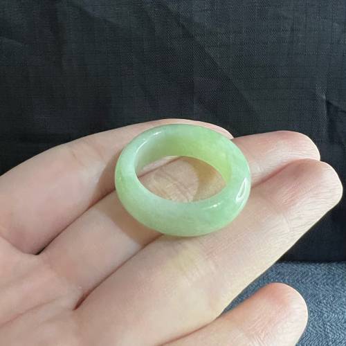 翡翠戒圈A玉果綠色18.4mm（附証書）聖誕禮物、新年禮物、生日禮物🎁