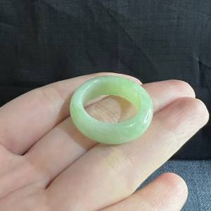 翡翠戒圈A玉果綠色18.4mm（附証書）聖誕禮物、新年禮物、生日禮物🎁