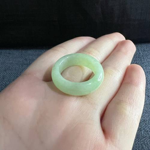 翡翠戒圈A玉果綠色18.4mm（附証書）聖誕禮物、新年禮物、生日禮物🎁