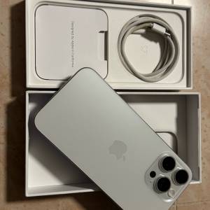 IPhone 15 Pro Max 256gb White