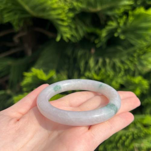 翡翠 |天然緬甸翡翠A玉 粉色飄花圓條手鐲 53.6圈（附證書）