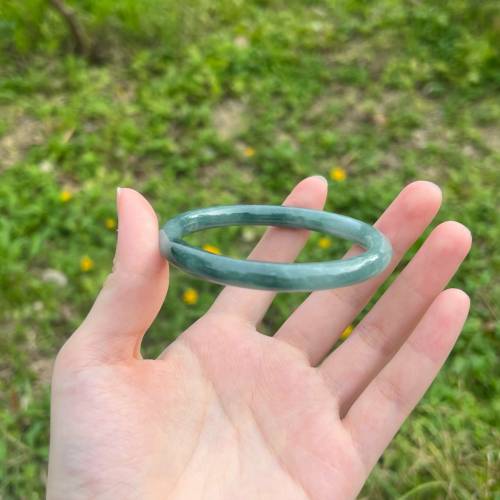 翡翠|天然緬甸翡翠A貨 冰藍美人條手鐲55 圈（附証書）