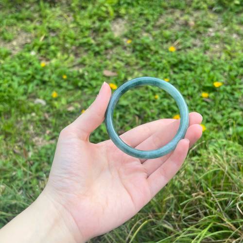 翡翠|天然緬甸翡翠A貨 冰藍美人條手鐲55 圈（附証書）