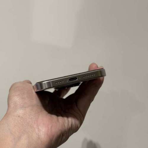 iPhone 15 Pro Max 512GB 原色鈦金屬