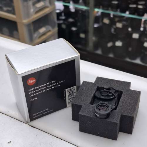LEICA VIEWFINDER MAGNIFIER M 1.25X 12004 For M9 M-E M240 M7 LIKE NEW