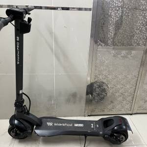 Mercane widewheel pro雙驅滑板車  七成新 48V , 500Wx 2摩打  極速40km/h左右  上...
