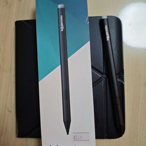 Kobo libra Colour 白色行貨 包2個原裝套及kobo stylus 2一支eink ereader
