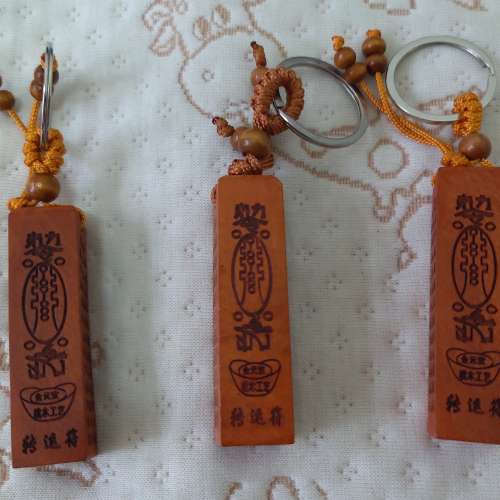 全新木雕鑰匙扣 汽車鑰匙扣掛件 桃木方柱鑰匙扣 - 方柱天賜百福