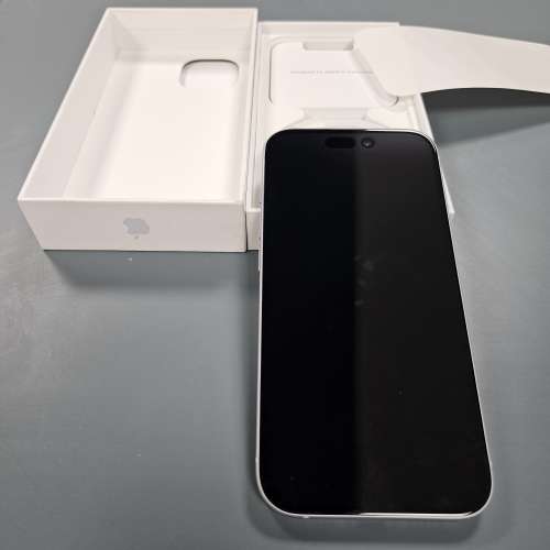 iPhone 15 128GB