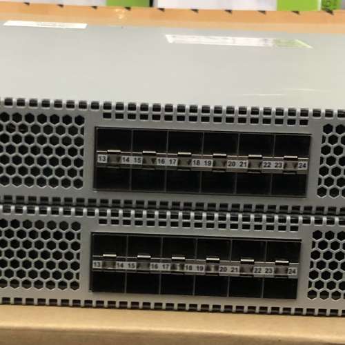 Arista DCS-7150S-24 10GB SFP+ Ethernet Switch 100-240V 24-Port 交換機