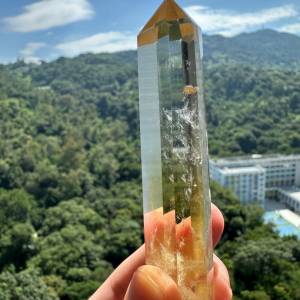 天然黃水晶柱+白水晶碎石100g