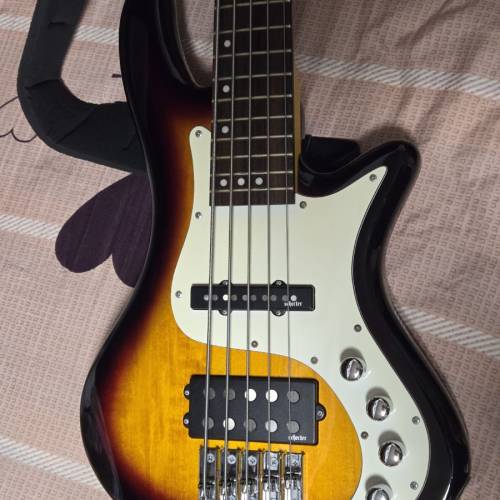 Schecter vintage 5 Bass