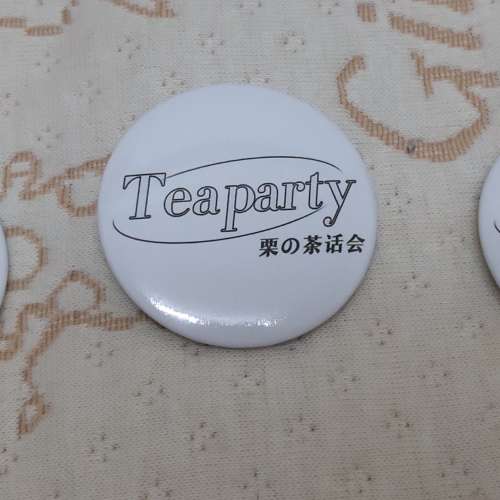 全新 Teaparty 栗之茶話會 襟章 徽章 掛飾 胸針 別針 胸章 扣章 襟針 扣針 Pins