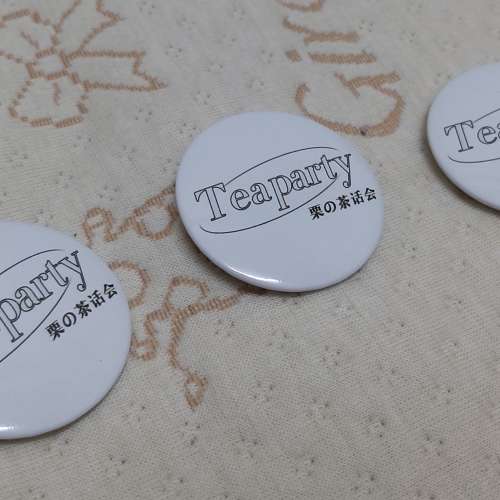 全新 Teaparty 栗之茶話會 襟章 徽章 掛飾 胸針 別針 胸章 扣章 襟針 扣針 Pins