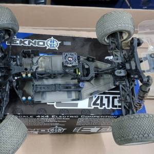 Tekno RC ET410 1/10th 4WD Truggy Kit