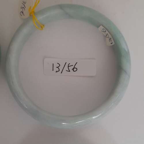 翡翠A玉白底青/花青手鈪，單一隻六百八十元兩隻起八折全部四隻七折。no.24.12.24