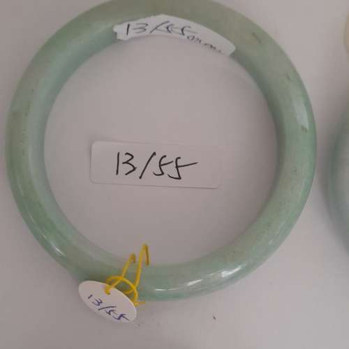 翡翠A玉白底青/花青手鈪，單一隻六百八十元兩隻起八折全部四隻七折。no.24.12.24