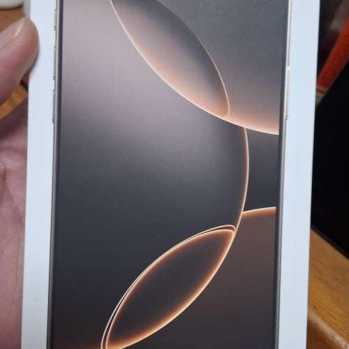iPhone16 pro max 99％新金色512GB