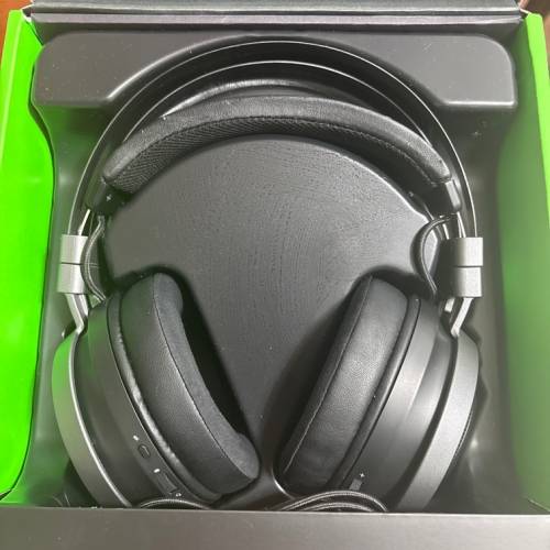 Razer Nari Ultimate 無線耳機