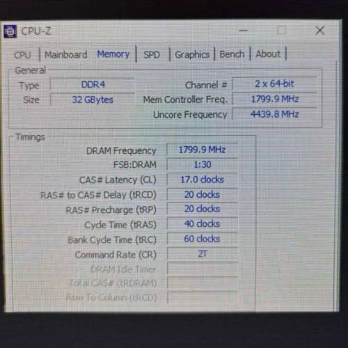 Intel® Core™ i3-12100F 處理器