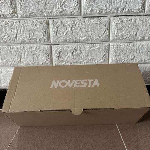 Novesta 黑色帆布鞋 （全新）