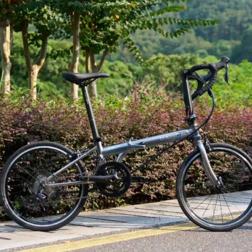 2025 DAHON KDC083 18速 20吋451 公路把 鉻鉬鋼折叠車 送水架前後蛙燈