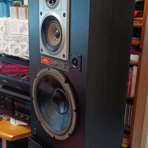Akai 日製真三路加10低音喇叭一對