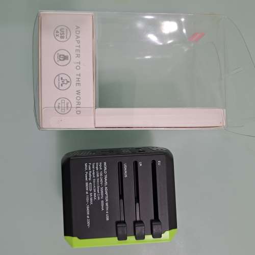 旅行萬用插蘇USB充電器