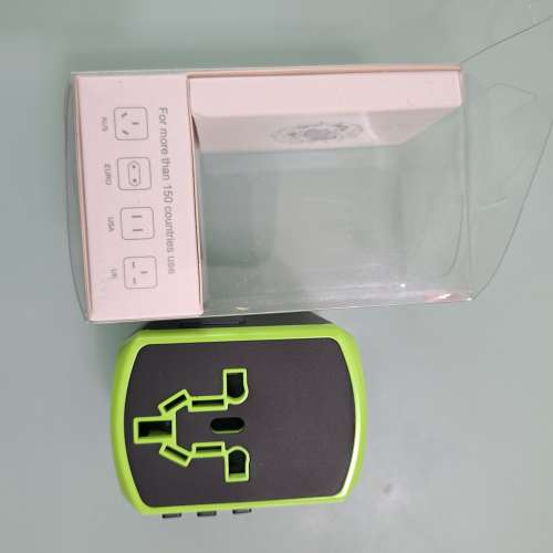 旅行萬用插蘇USB充電器