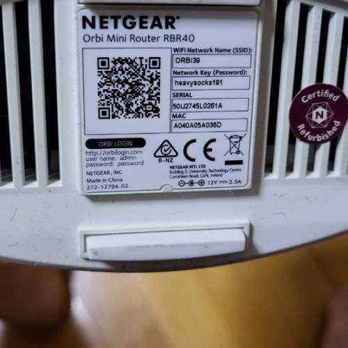 Netgear Orbi rbr40 主機