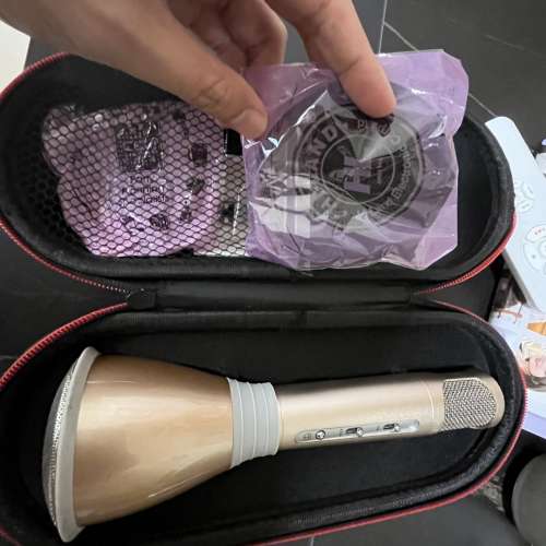唱K神器米高峰/咪一支 內置喇叭，包埋咪套俾您 葵涌面交, 即買即用