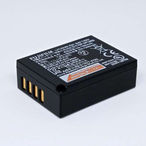 100% 完裝正版富士 NP-W126S 相機電池 FUJIFILM LITHIUM ION BATTERY