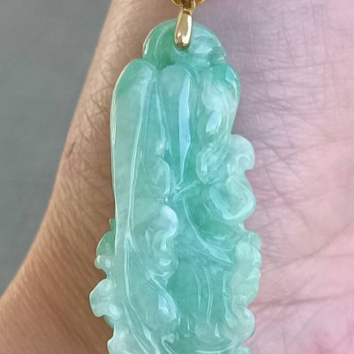 💝緬甸天然A貨糯冰綠翡翠白菜
  （可代做香港玉石鑒定証書）
❤18K金釦
❤38.5mm*1...