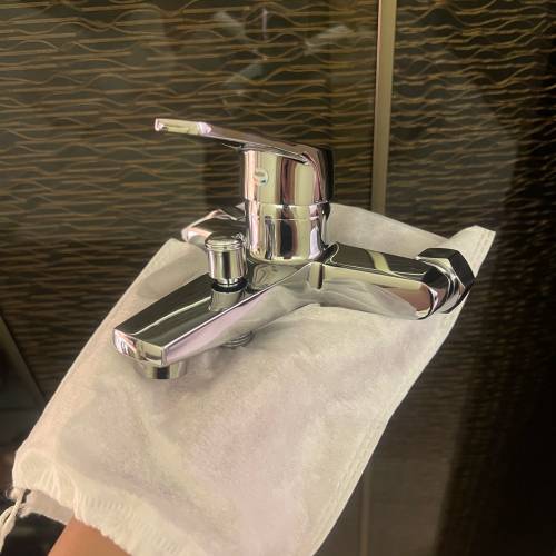 浴室三聯冷熱水龍頭