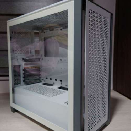 99新機箱 Corsair 4000d + NZXT X73 3 Fan AIO水冷