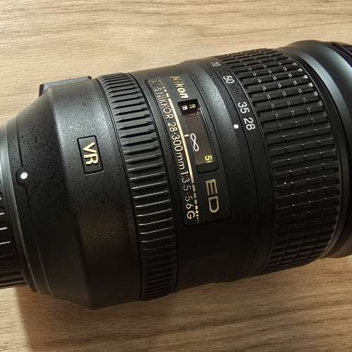 Nikon AF-S Nikkor 28-300mm F3.5/5.6