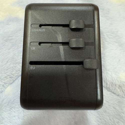 EGO 70W Travel GaN 氮化鎵 4USB 旅行轉換插頭