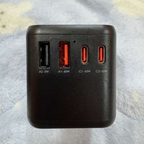 EGO 70W Travel GaN 氮化鎵 4USB 旅行轉換插頭
