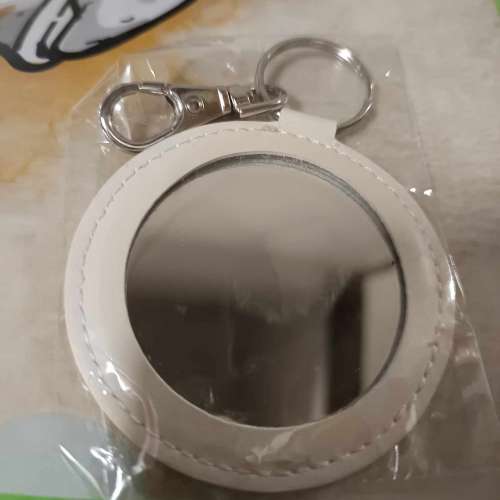 Tuscan's X Mocha 小黑貓派對鏡子鎖匙扣