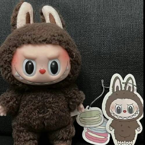 Labubu 最潮搪胶臉盲盒毛絨公仔