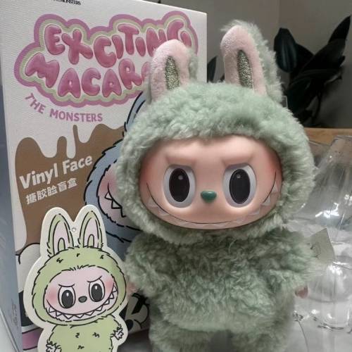 Labubu 最潮搪胶臉盲盒毛絨公仔