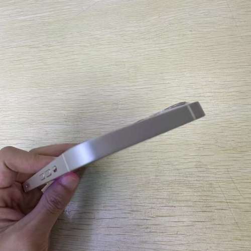 Apple iPhone 13 512G 電池效能86 ％，功能全部正常運作，已貼貴價玻璃鋼化貼及保護...