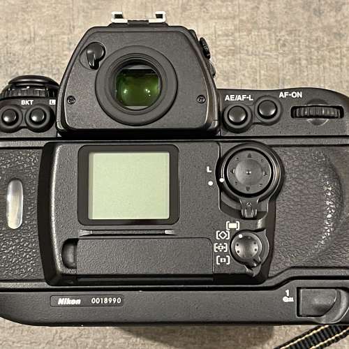 Nikon F6, Nikkor lens 24mm AF 1:2.8