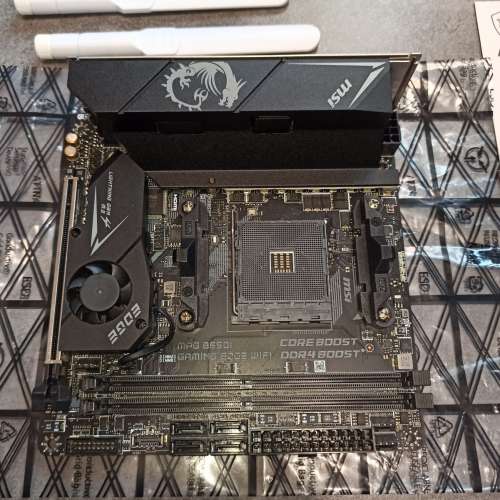 MSI B550i ITX WIFI 底板, 雙 M.2, 2.5G LAN, Win11 Home key